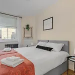 The Covent Courtyard Flat