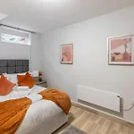 Iconic London Apartment