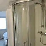 Rooms At Eej