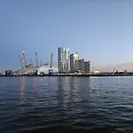 Luxury Property In Canary Wharf