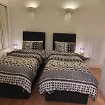 1 Bed, G-Floor Apt Close To O2, Excel And City Airport