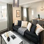 Elegant 3Br, 2Ba Flat In Marylebone - Ideal Location Near Station & Attractions