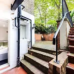 Modern 1 Bedroom Near Earls Court