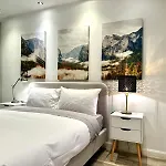 Bayswater Luxury Apartment