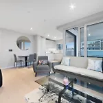 Modern 2 Bed Heart Of Elephant Castle