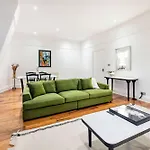 Maida Vale Mansions 2 Bed -By Out Of Office Lifestyle