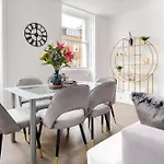Modern 1Bedroom And 1Bath Harley Street Apartment