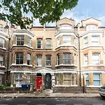 Londons Luxury Pad