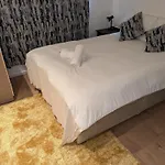 Bow Room Near Abba Studio And Stratford Olympic