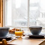 1 Bed Apartment Central London