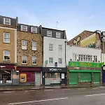The Hoxton Loft - Top Floor Shoreditch Apartment