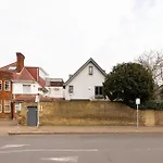 Robin\'S Nest, 1 Bedroom Near Wimbledon
