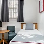 Oyo Townhouse New England, London Victoria