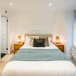 -Air Con- 3Bd Mews House - Kensington Palace!