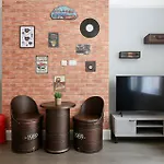 Awesome 1 Bedroom Next To Victoria Station