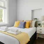 Awesome 1 Bedroom Next To Victoria Station