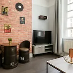 Awesome 1 Bedroom Next To Victoria Station