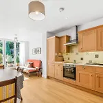 Large, Quiet Flat In Islington