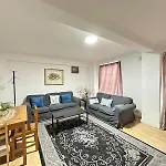 Beautiful Two Bedroom Apartment Edgware Road