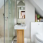 Sunny Loft In Center Of London