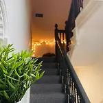 Woodford Hotel