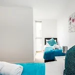 Chiswick Park 3 Bed 3 Bath West London - Parking