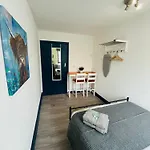 Cozy Guest Two Bedroom Flat