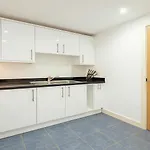 Modern Flat On Tower Bridge Road - Walk To Borough Market