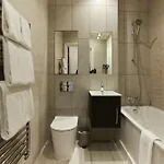 The Harlesden Escape - Spacious 3Bdr Flat With Balcony