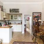 The Hummingbird 1 Bedroom By Kensington Gardens