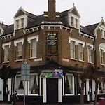 Forest Gate Hotel - Free Parking Limited Spaces