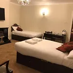 Albany Hotel
