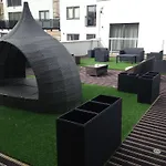 City Courtyard Apartments & Penthouse