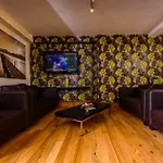 Dockside Hotel