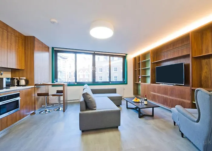 3Rd Floor 2Br Apartment In Soho