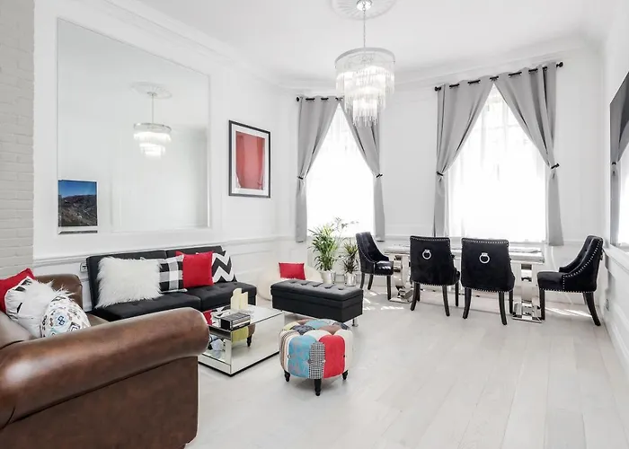 Oxford Street 2 Bed Apartment