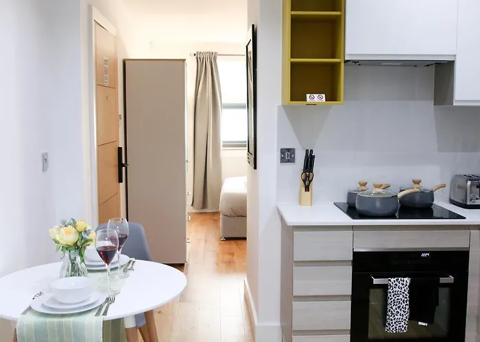 Deluxe And Modern Studio Apartment In Sydenham
