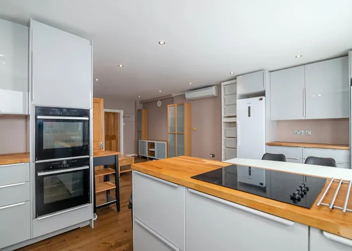 Guestready - Modern And Chic 2Br Apartment!