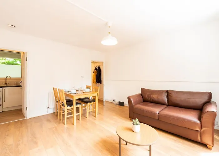 Sootheus - Cosy Surrey Quays Apartment