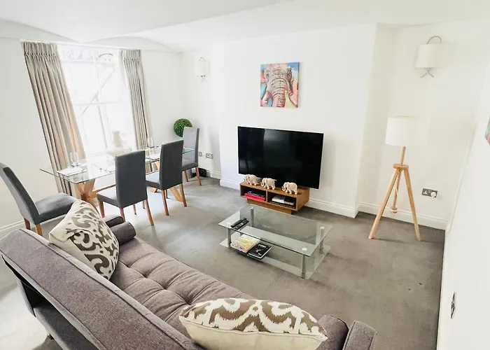 Elegant Apartment In The Heart Of Chelsea