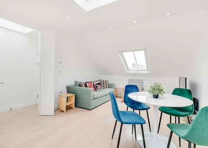 Modern 1 Bedroom Flat In Battersea