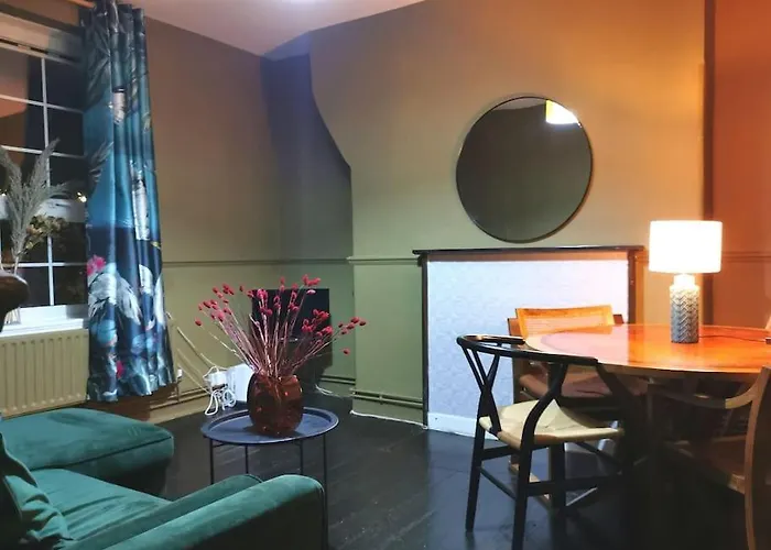 Greenwich London 1930S Retro Flat