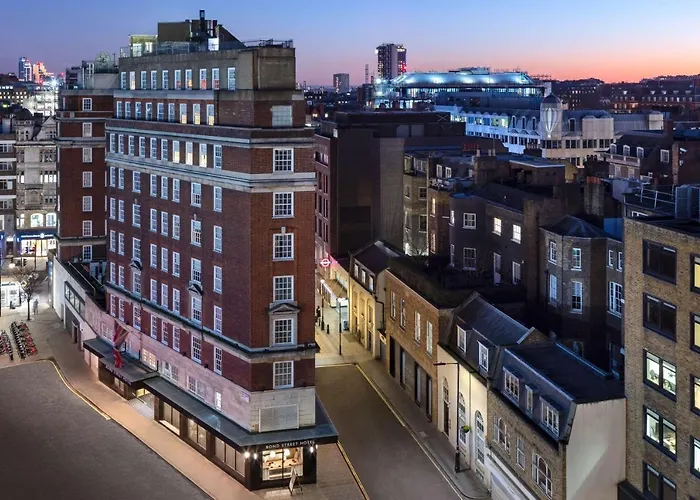 Radisson Blu Edwardian Berkshire Hotel, London