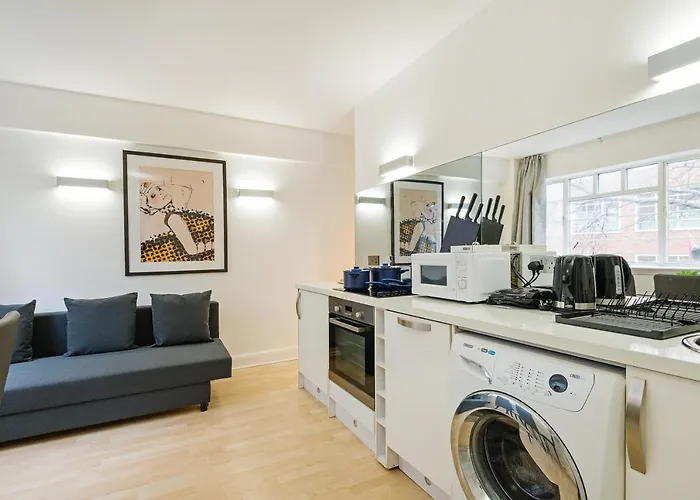 Tottenham Court Road Apartment