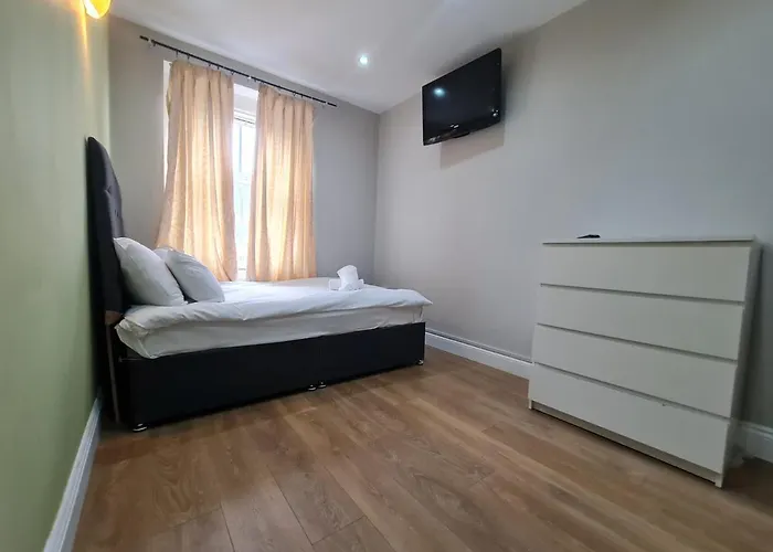 Lovely En-Suite Bedroom R7