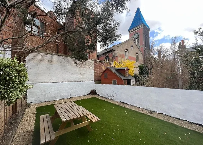 Lovely 2-Bedroom Victorian Flats