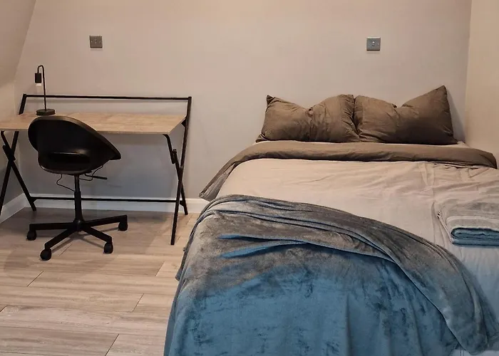 New London Apartment