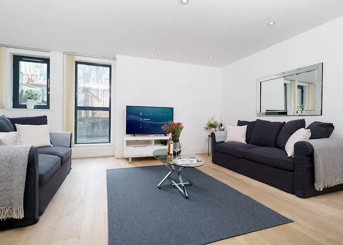 Trafalgar Sq 1 Bedr, 3 Beds Sleeps 6