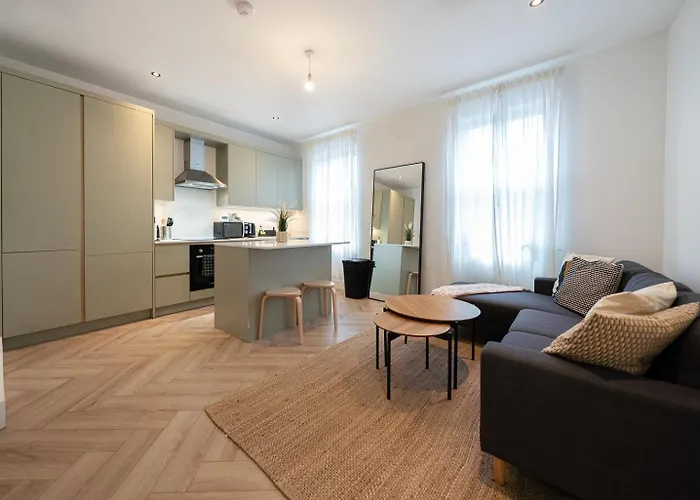 The Battersea Scenery - Elegant 2Bdr Flat
