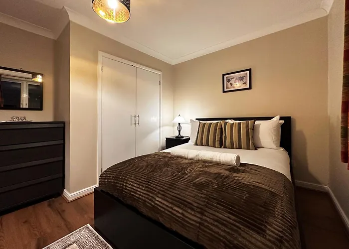 Tina Place In Tower Hill - 2 Double Beds, Max 4 People, Great Location In London